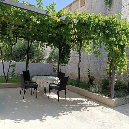Apartmani Mara Kaštela Exterior foto