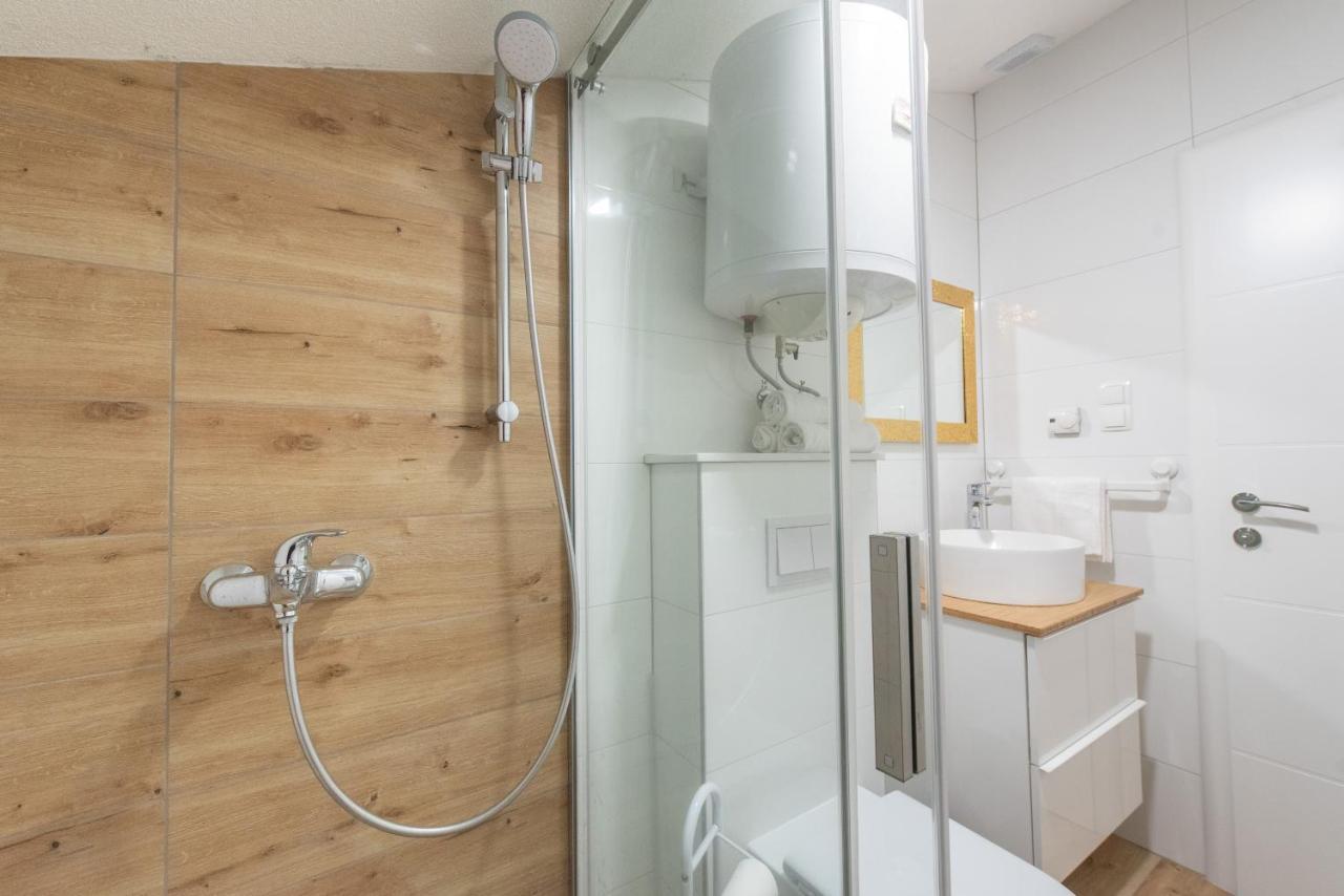 Apartmani Mara Kaštela Exterior foto